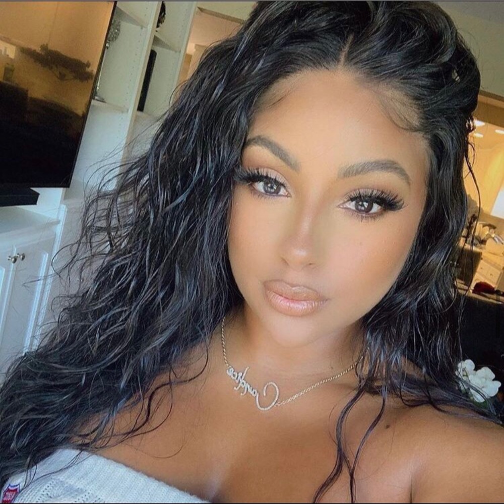 Meet your Posher, Alisa